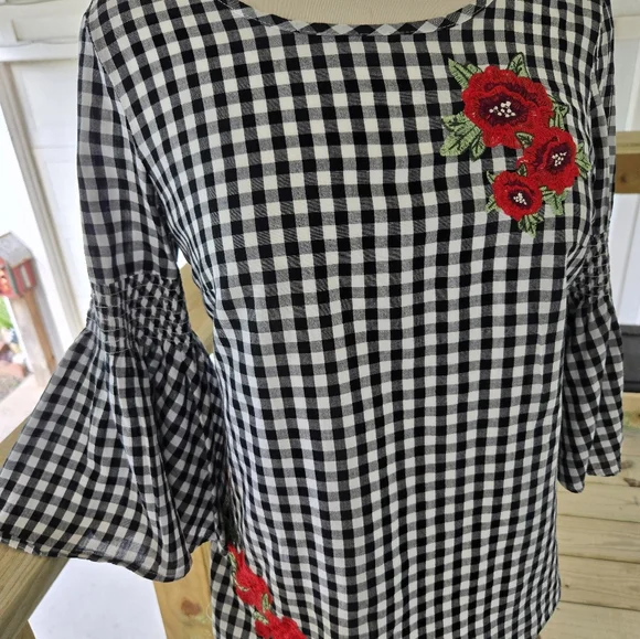 Valerie Stevens:Black and White Checkered Top with Red Floral Embroidery.  20 - Picture 3 of 6
